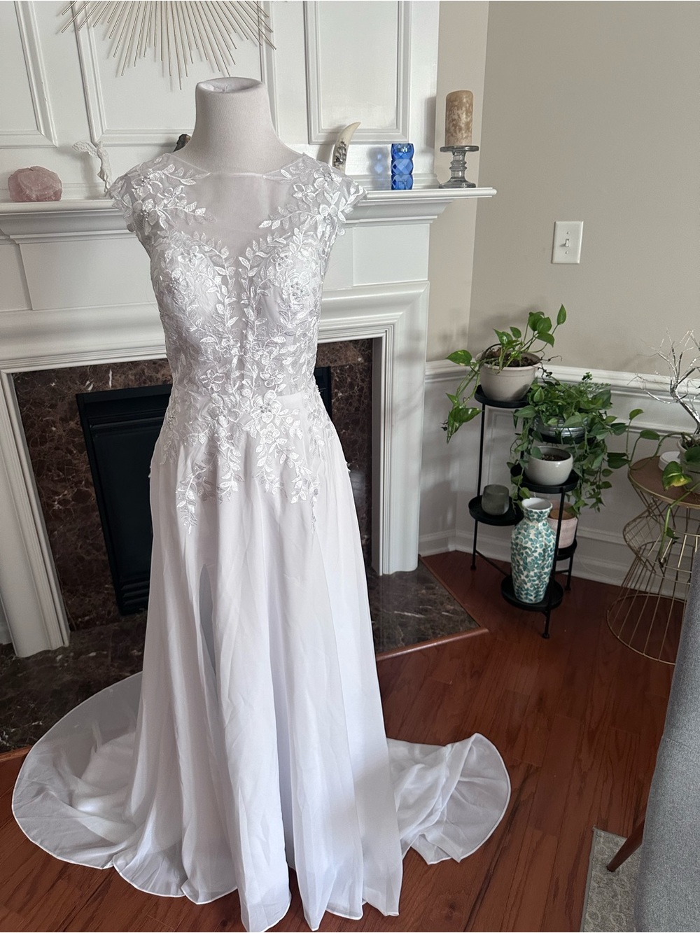 Elegant White Lace-Appliqué A-Line Bridal Gown